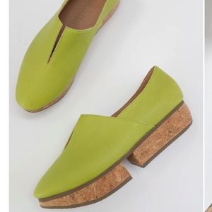 Beklina Tétouan Loafer Lettuce color, size  9 brand new never worn outside